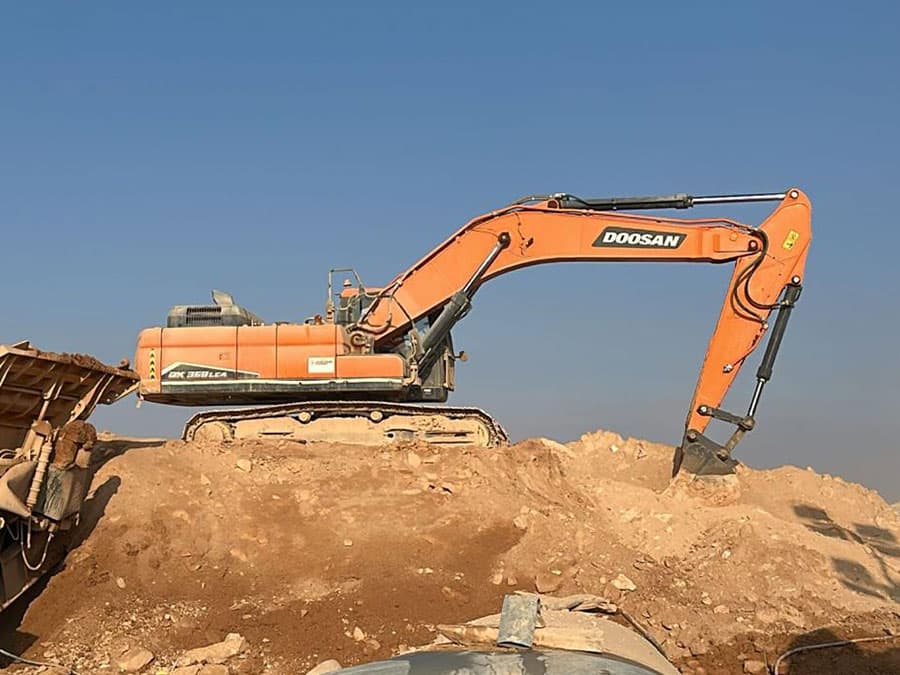 حفّارة جنزيرية دوسان DX360LC-7M