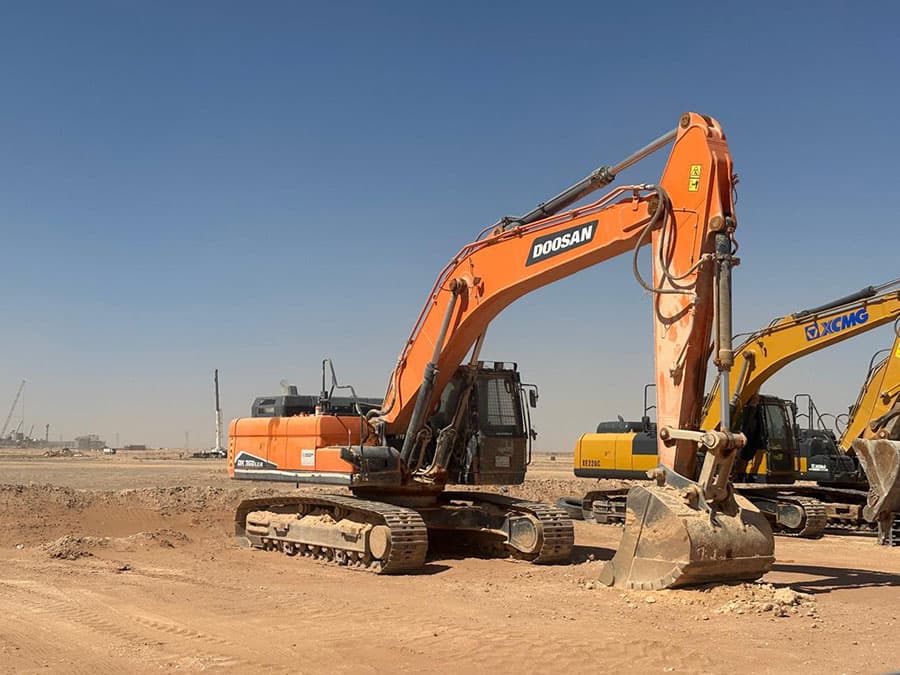 حفّارة جنزيرية دوسان DX360LC-7M
